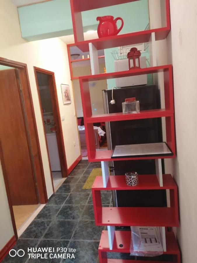Apartmani Zute Racisce Luaran gambar