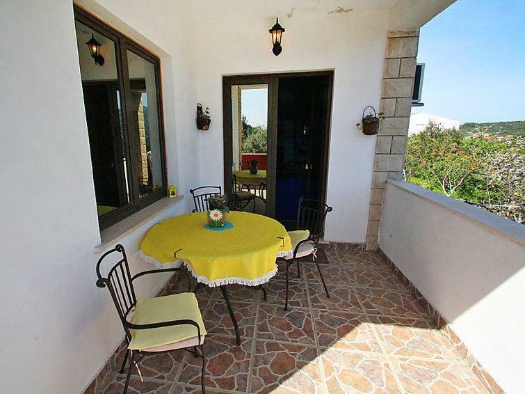 Apartmani Zute Racisce Luaran gambar